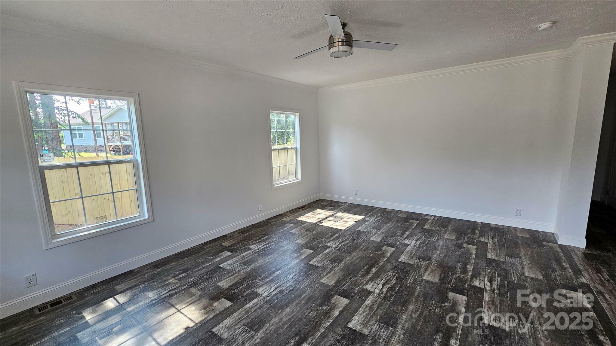 Property Photo: 131 Boxwood Lane NC 28043