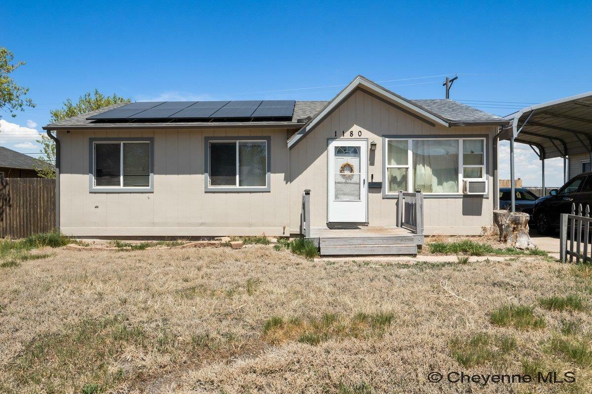 Property Photo: 1180 W Leisher Rd WY 82007
