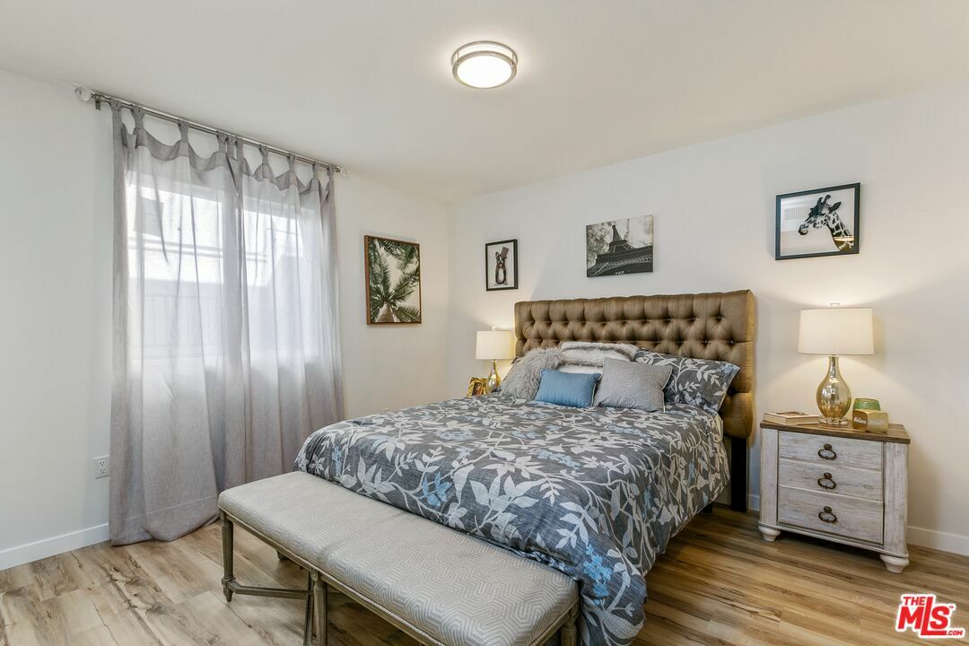 Property Photo: 6640 Woodley Ave CA 91406