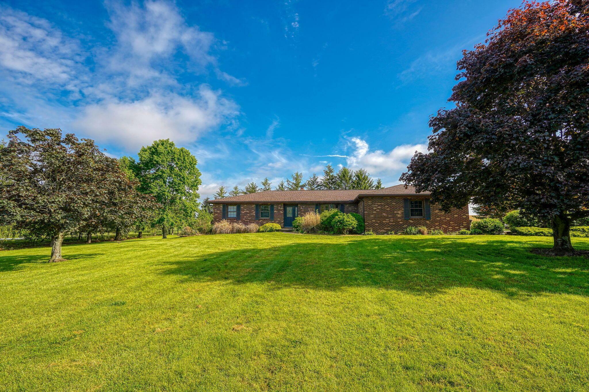 Property Photo: 7704 Old Tarlton Pike OH 43113