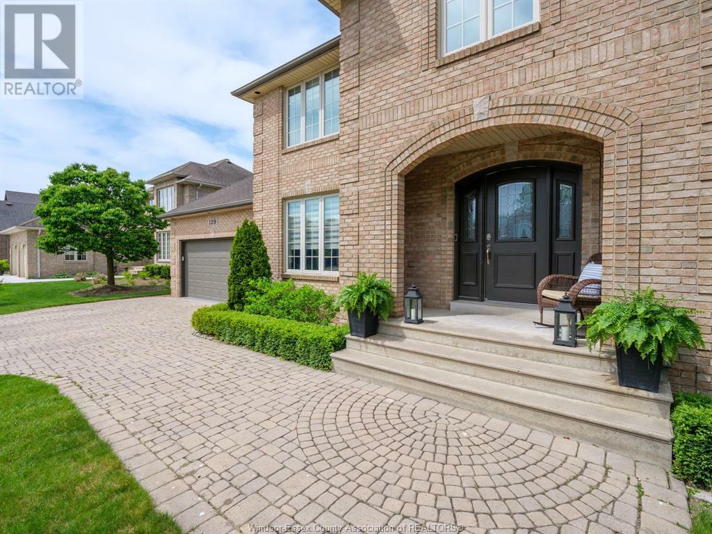 Property Photo: 129 Seymour Crescent ON N8N 4R6