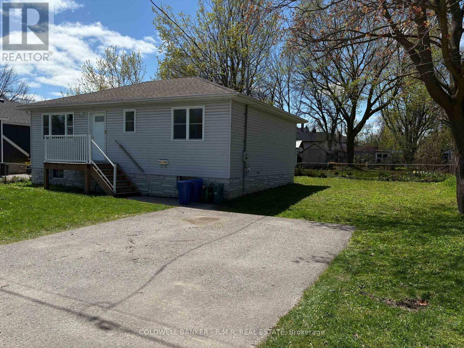 Property Photo: 33 Douglas Street ON L3V 5Y4