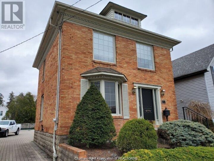 Property Photo: 257 St Clair Street ON N7L 3J8