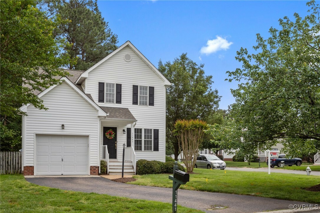 Property Photo: 11441 Alder Glen Way VA 23059