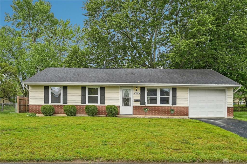 Property Photo: 1908 Whitt Street OH 45385