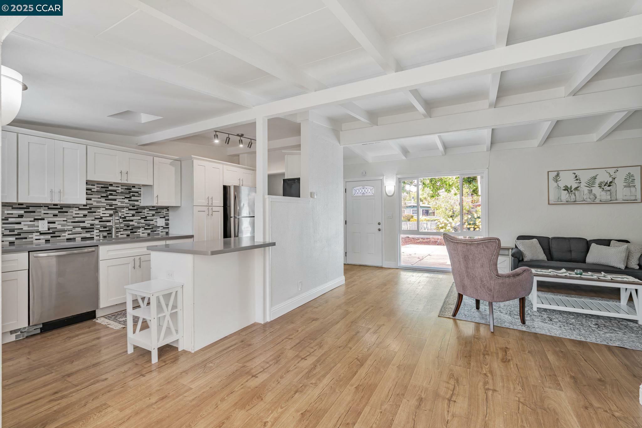 Property Photo: 259 Los Altos Pl CA 94503