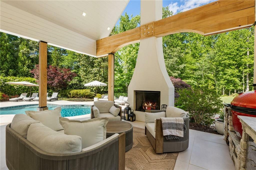 Property Photo: 11355 Bowen Road GA 30075