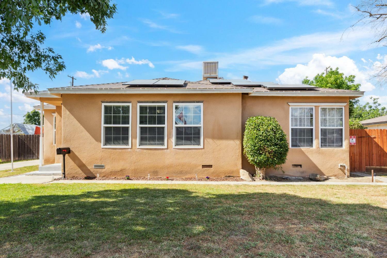 Property Photo: 1265 Mehlert Street CA 93631