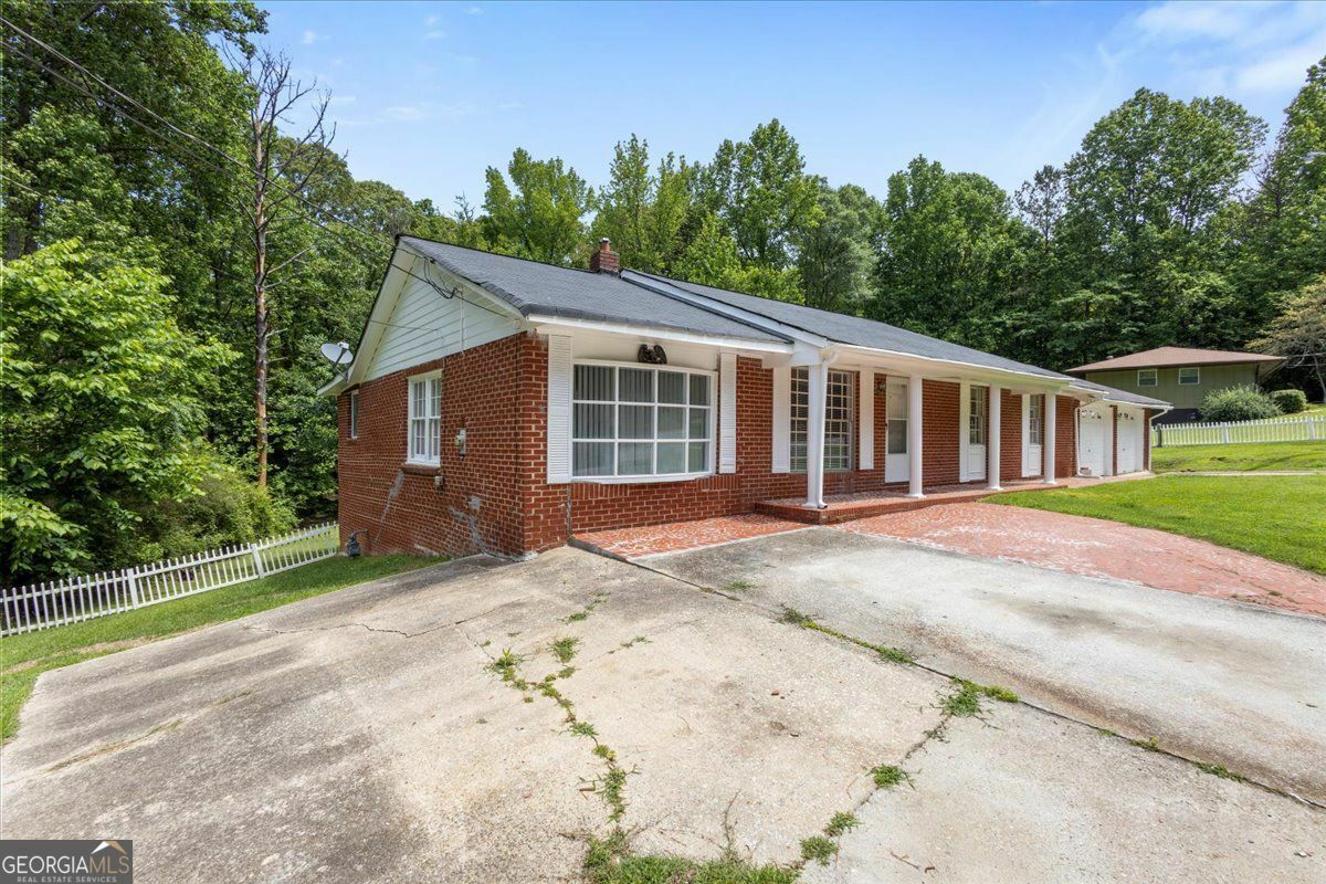 Property Photo: 684 Hog Liver Road GA 30117