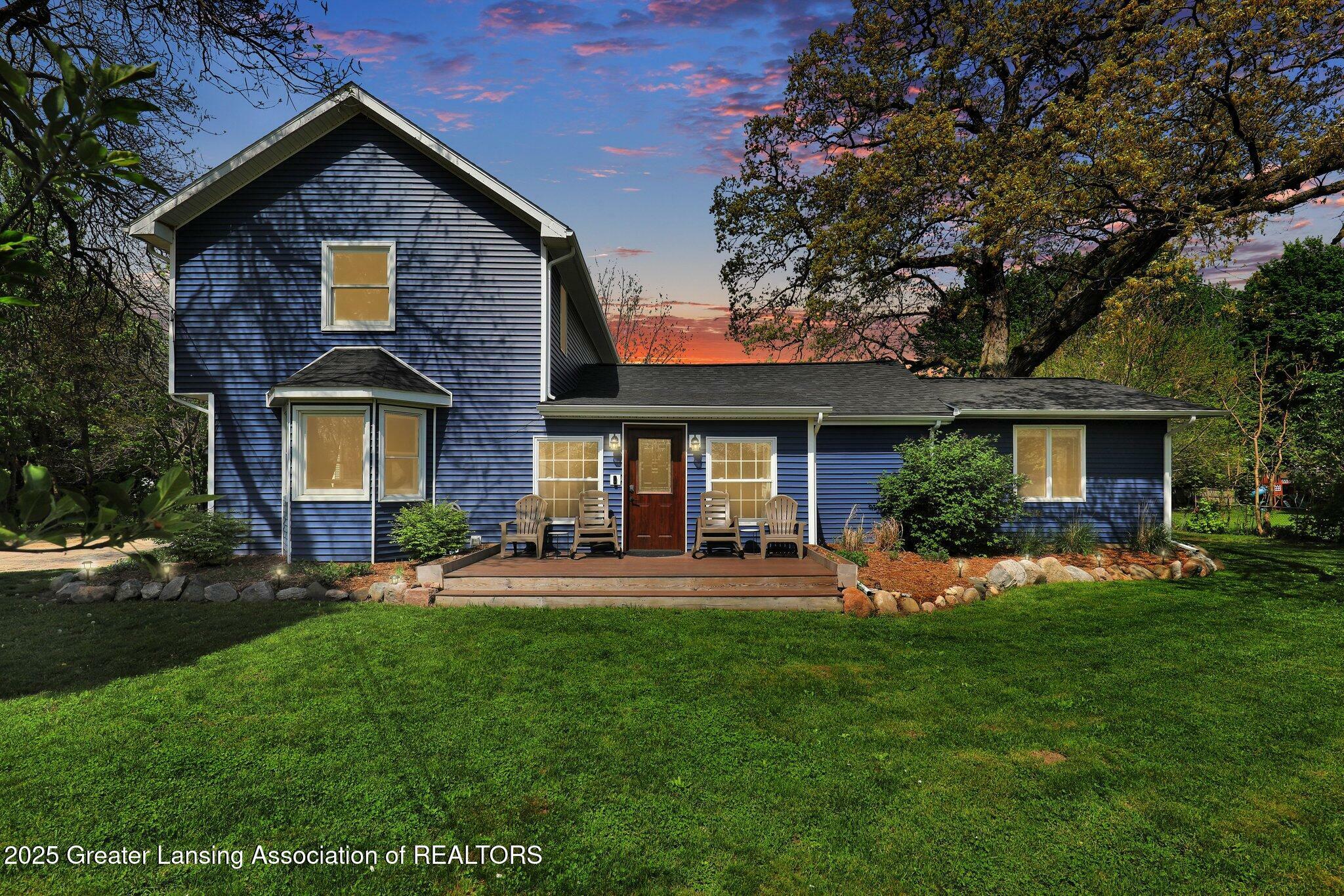 Property Photo: 513 E Grand River Road MI 48848