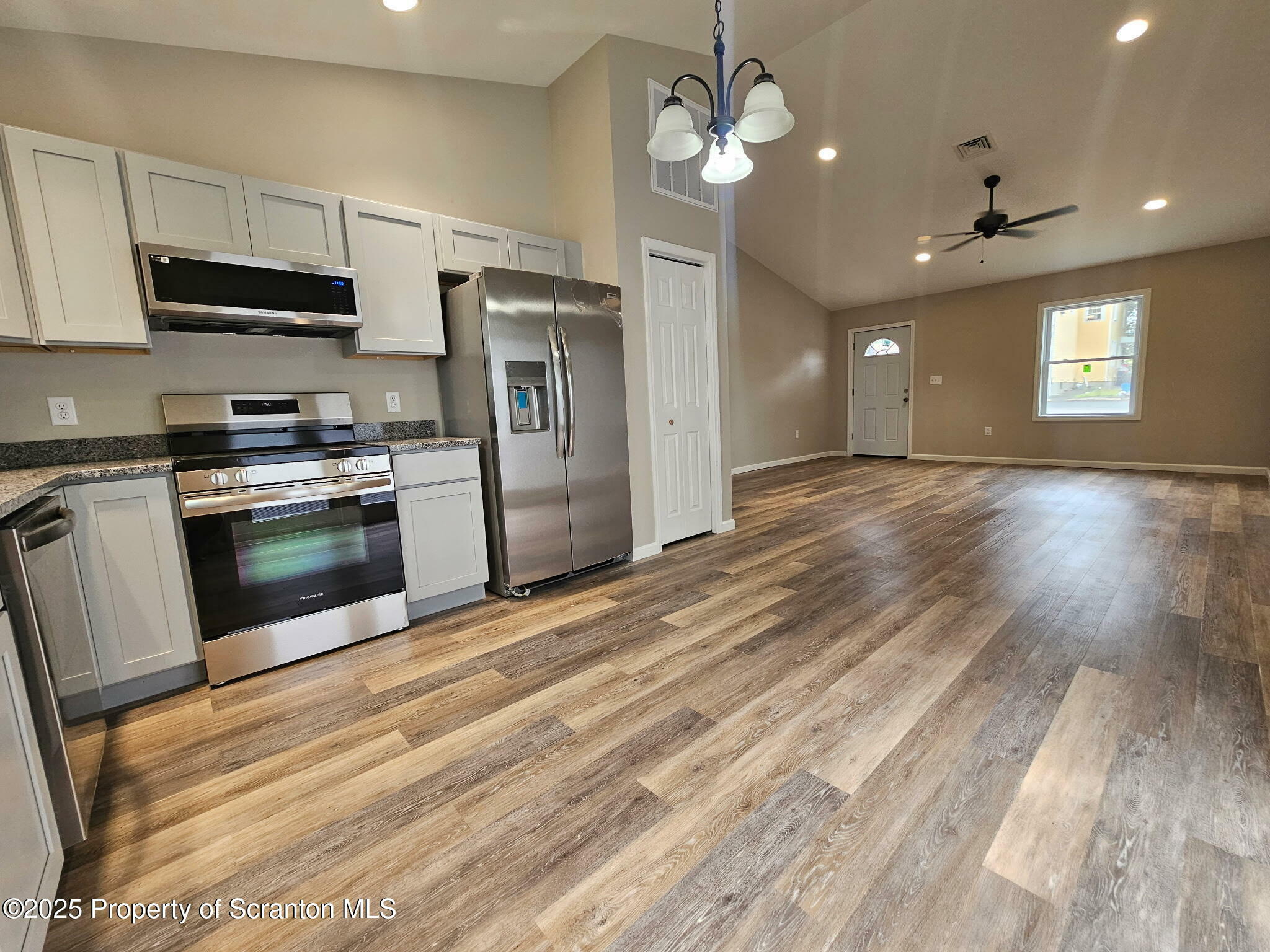 Property Photo:  551 Back Street  PA 18504 