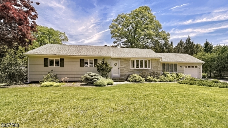 226 Emily Dr  Park Ridge Boro NJ 07656 photo