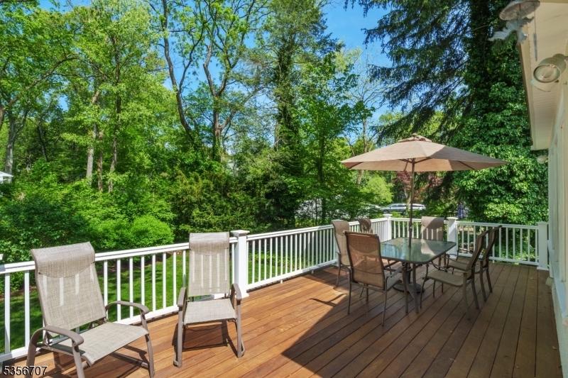 Property Photo: 91 Pocono Rd NJ 07046