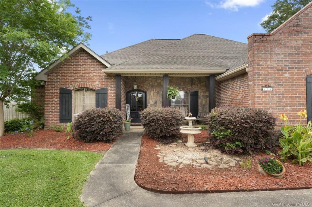 Property Photo: 975 N Kade Lane LA 70605