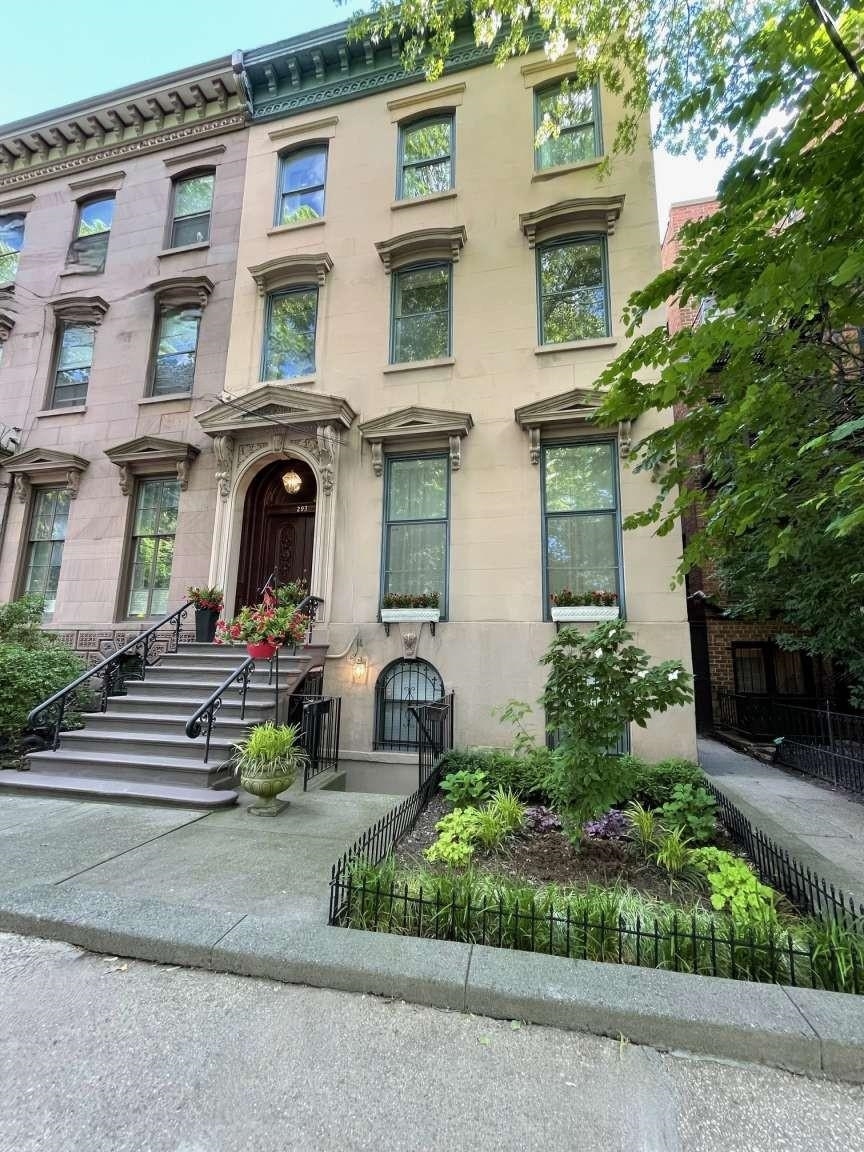 Property Photo: 293 York St NJ 07302