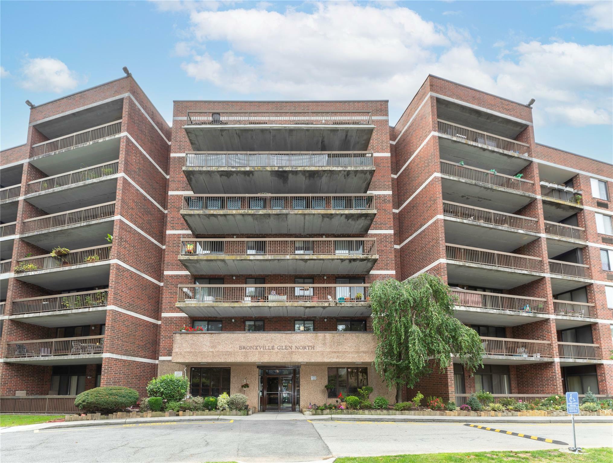 Property Photo: 1374 Midland Avenue 607 NY 10708