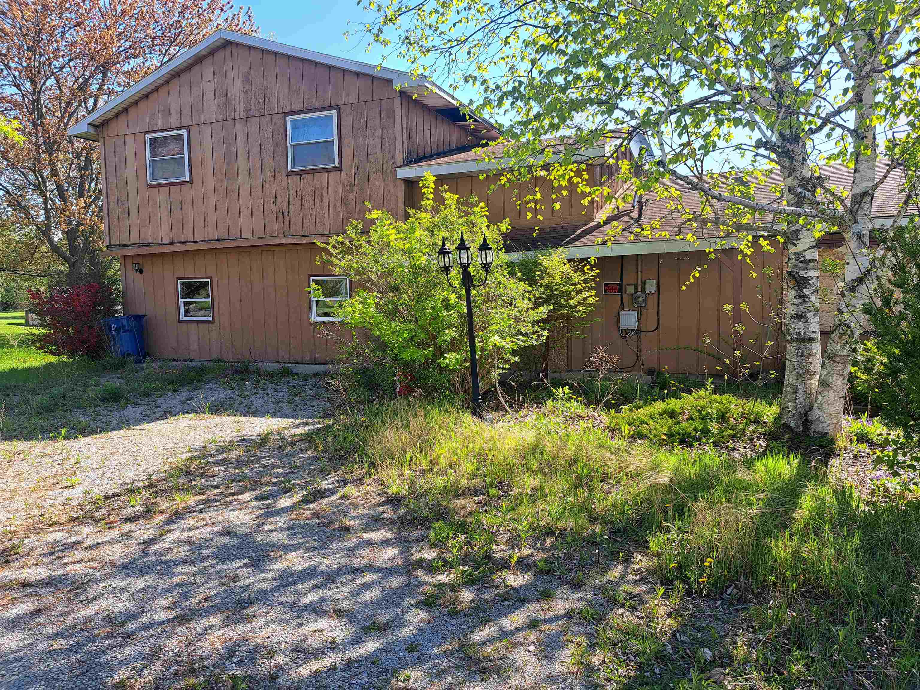 2765 Eight Mile Rd.  Auburn MI 48611 photo