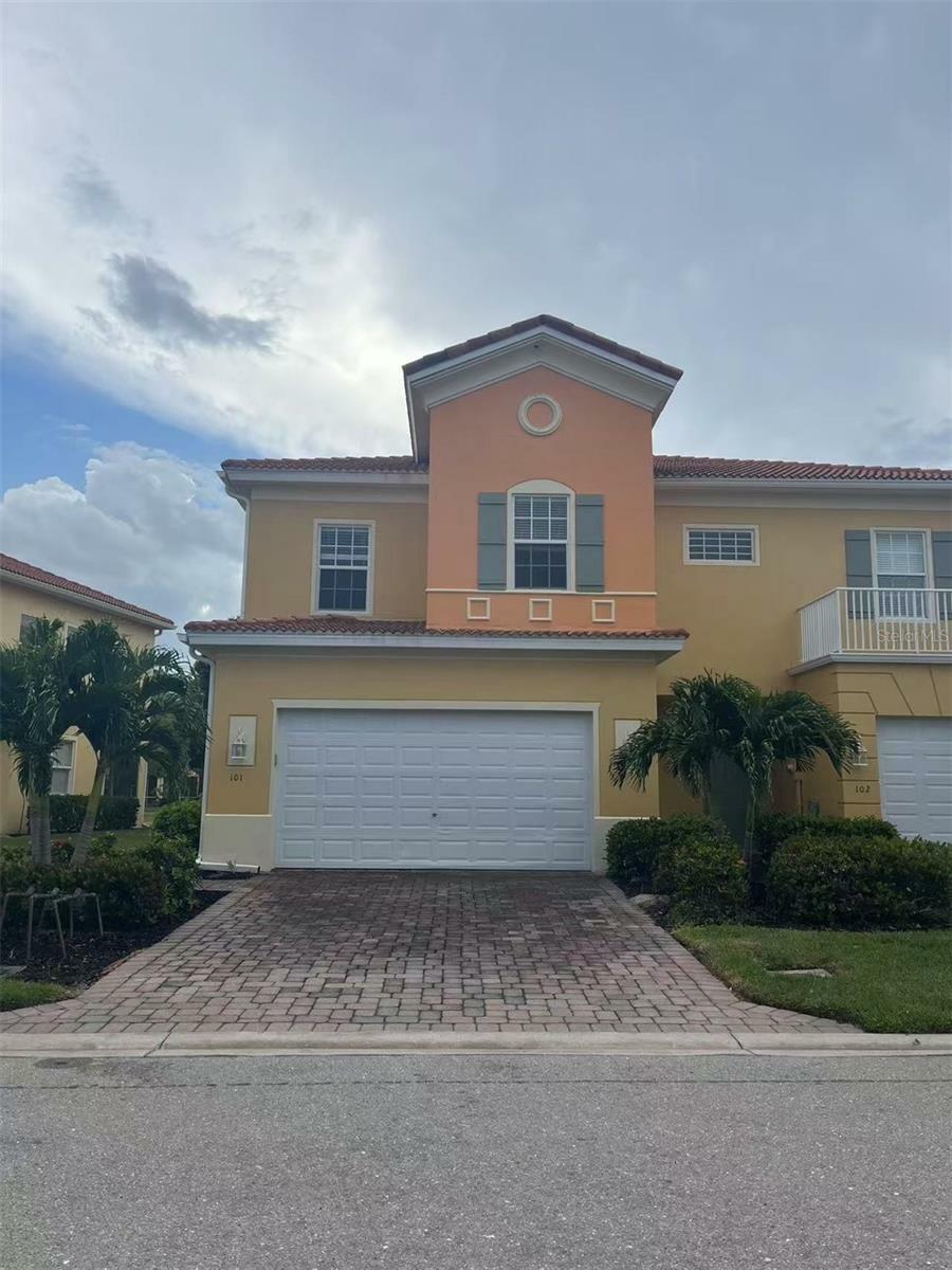 Property Photo: 16217 Via Solera Circle 101 FL 33908