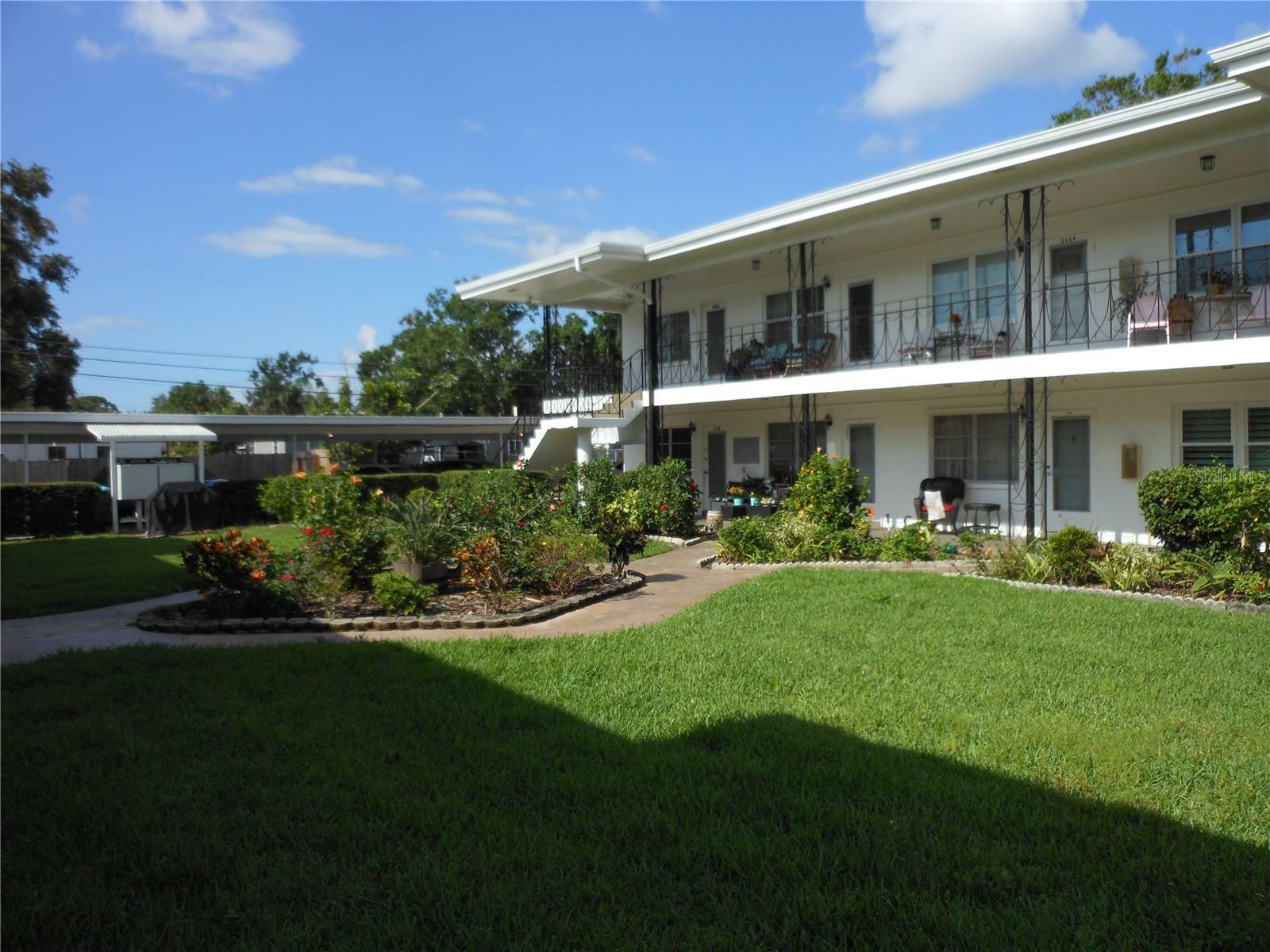 Property Photo:  138 36th Avenue N 206W  FL 33704 