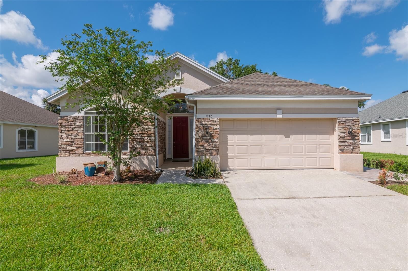 Property Photo: 1746 Golfview Drive FL 34746