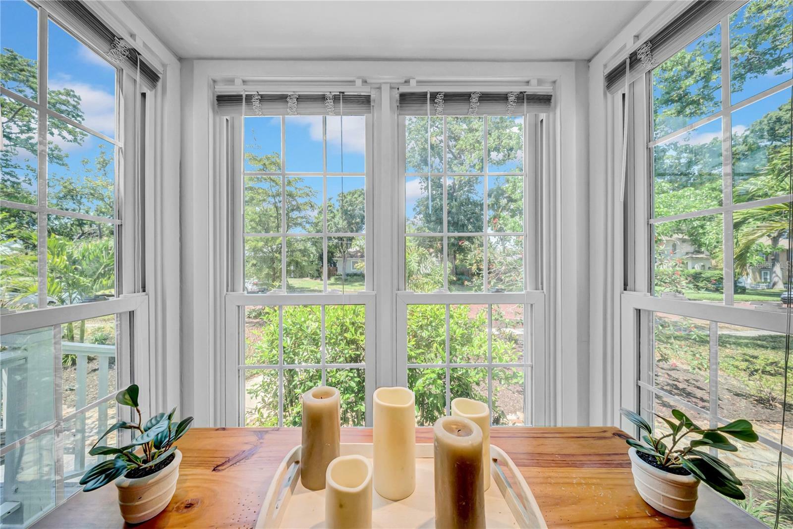 Property Photo: 150 23rd Avenue N FL 33704