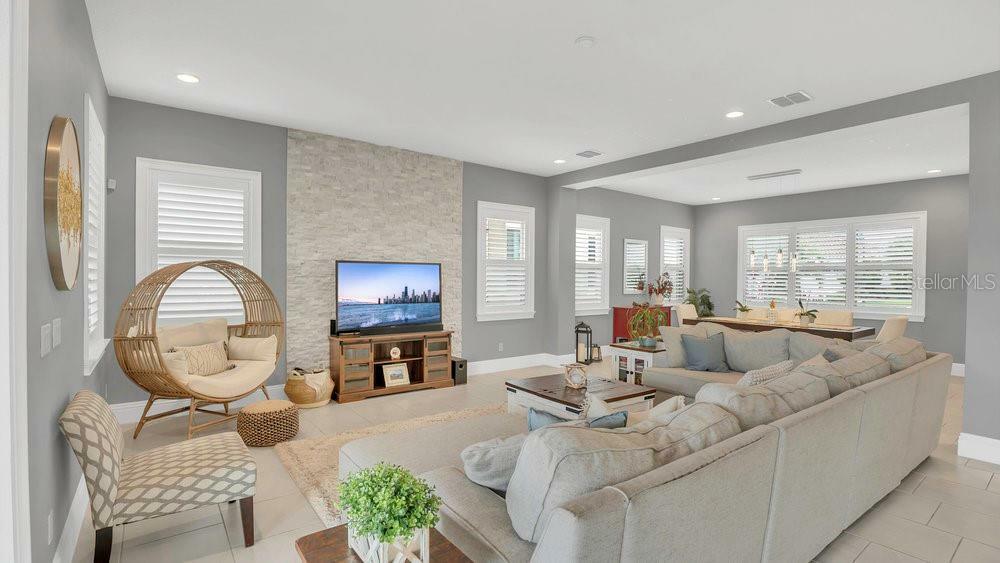 Property Photo: 13125 Alderley Drive FL 32832
