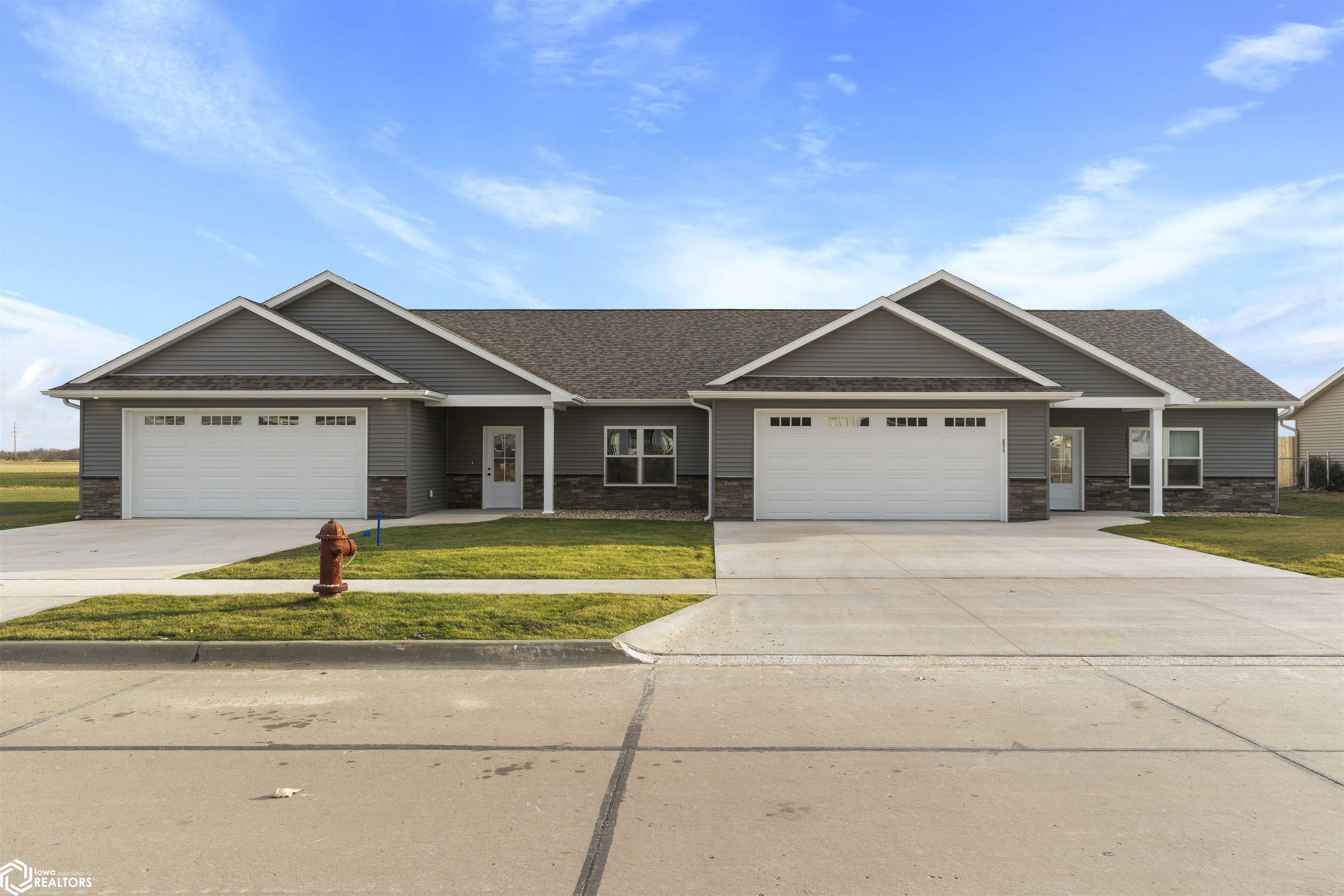 Property Photo: 1406 Huron Street IA 52637