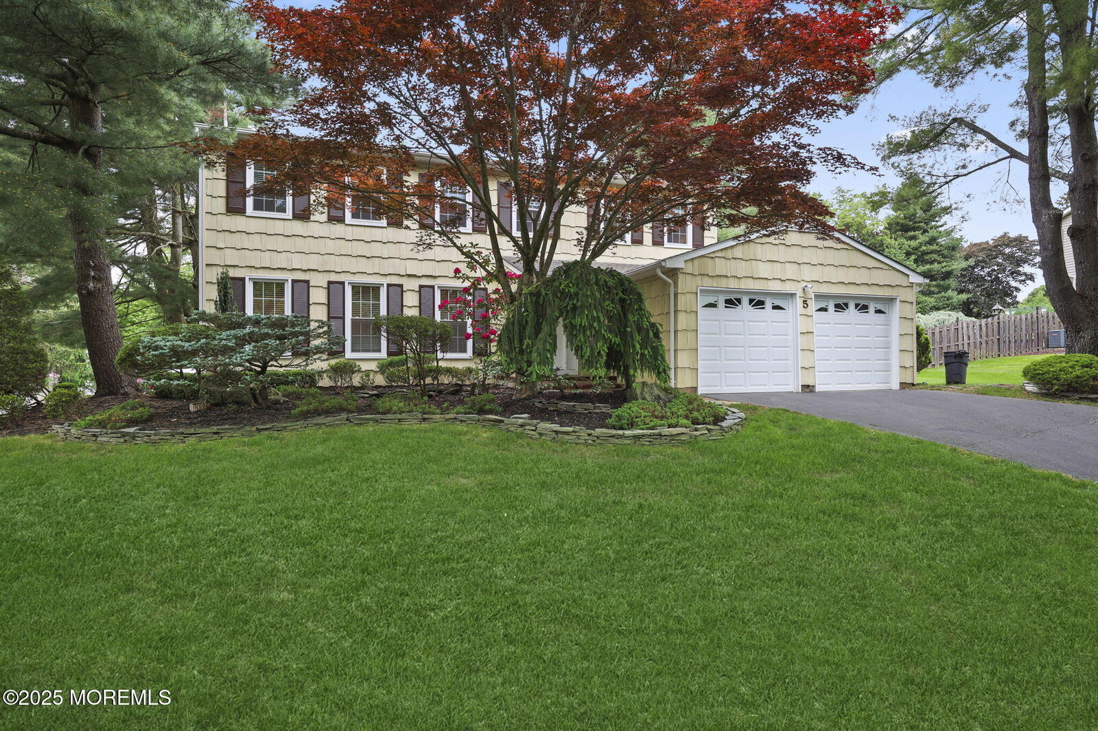 Property Photo:  5 Pembroke Court  NJ 07746 