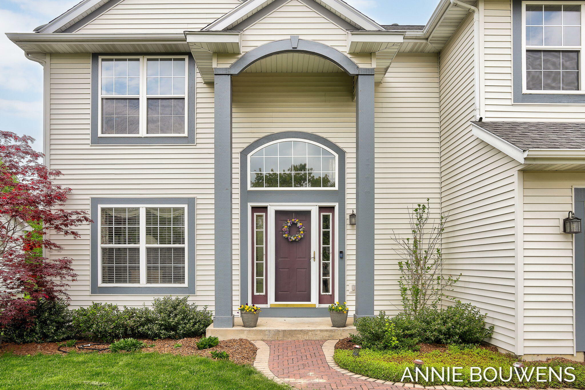 Property Photo: 10852 Thornberry Way MI 49464