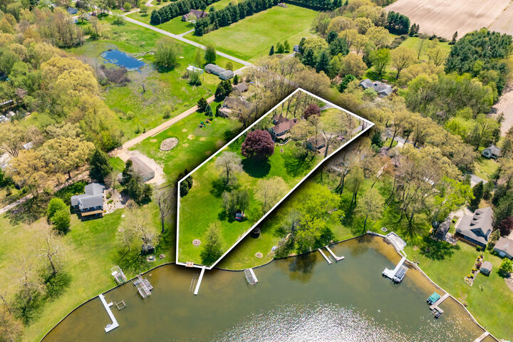 Property Photo:  46132 86th Avenue  MI 49045 