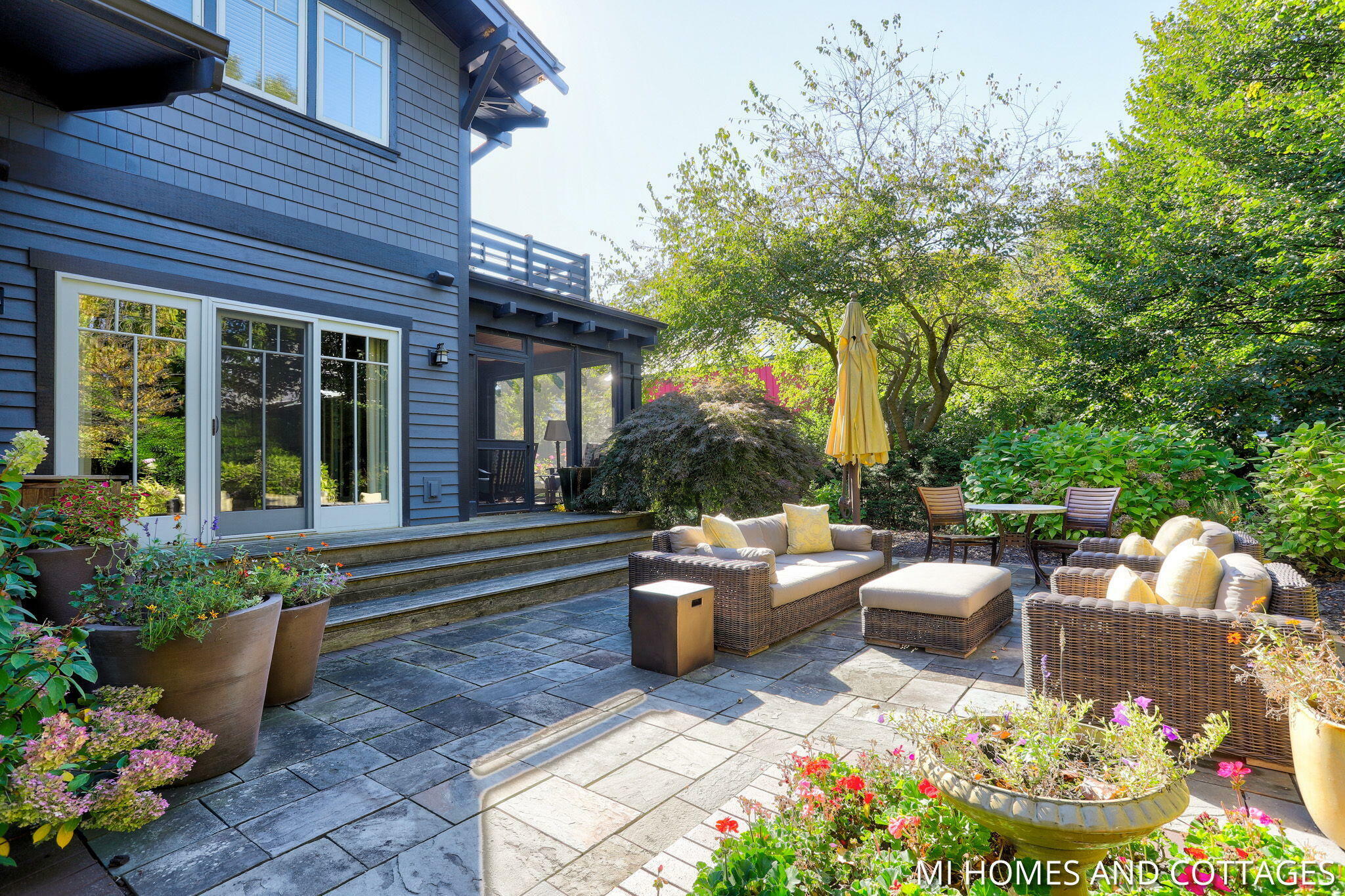 Property Photo: 36 Randolph Street MI 49406