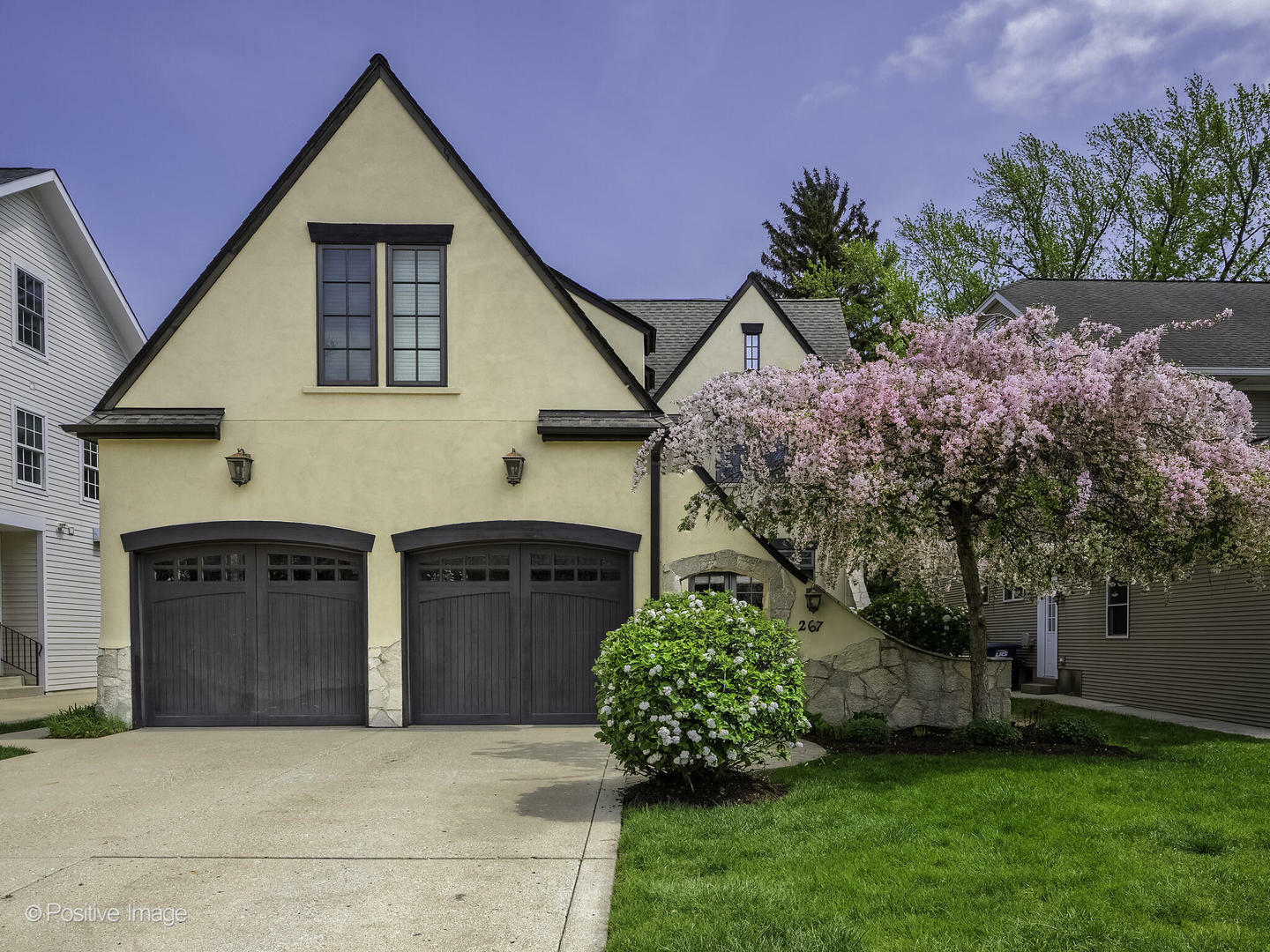 267 Walker Avenue  Clarendon Hills IL 60514 photo