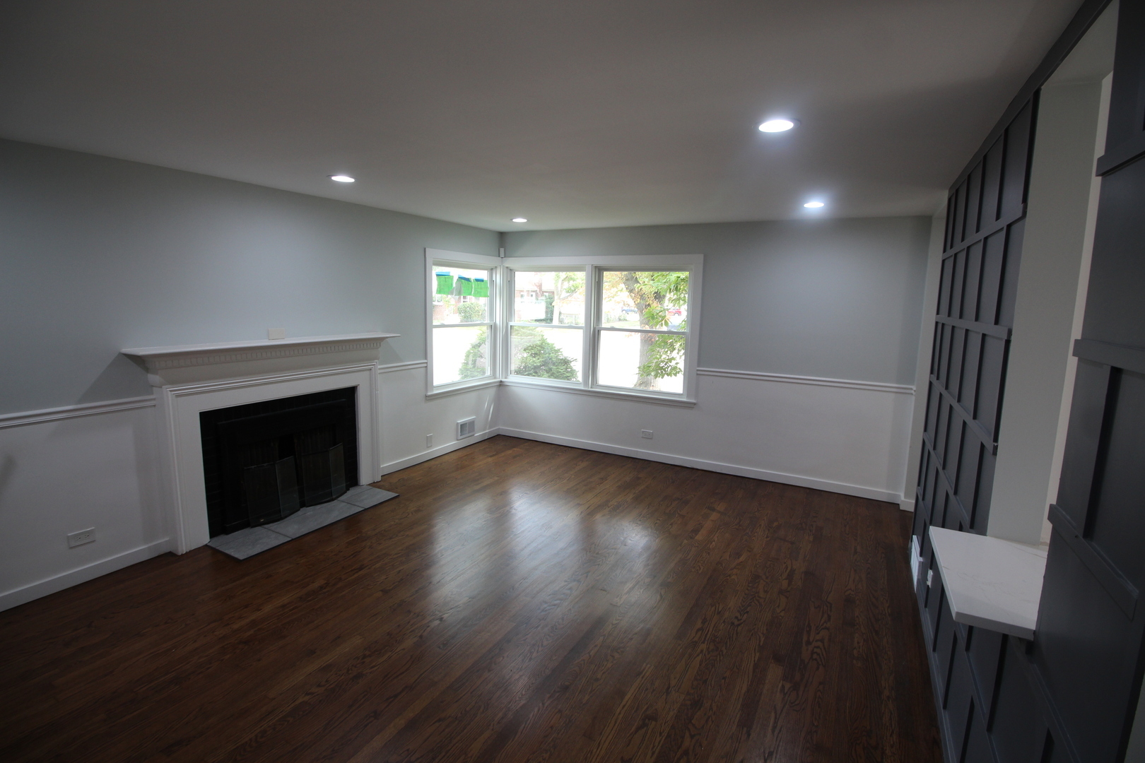 Property Photo: 14511 S Wentworth Avenue IL 60827