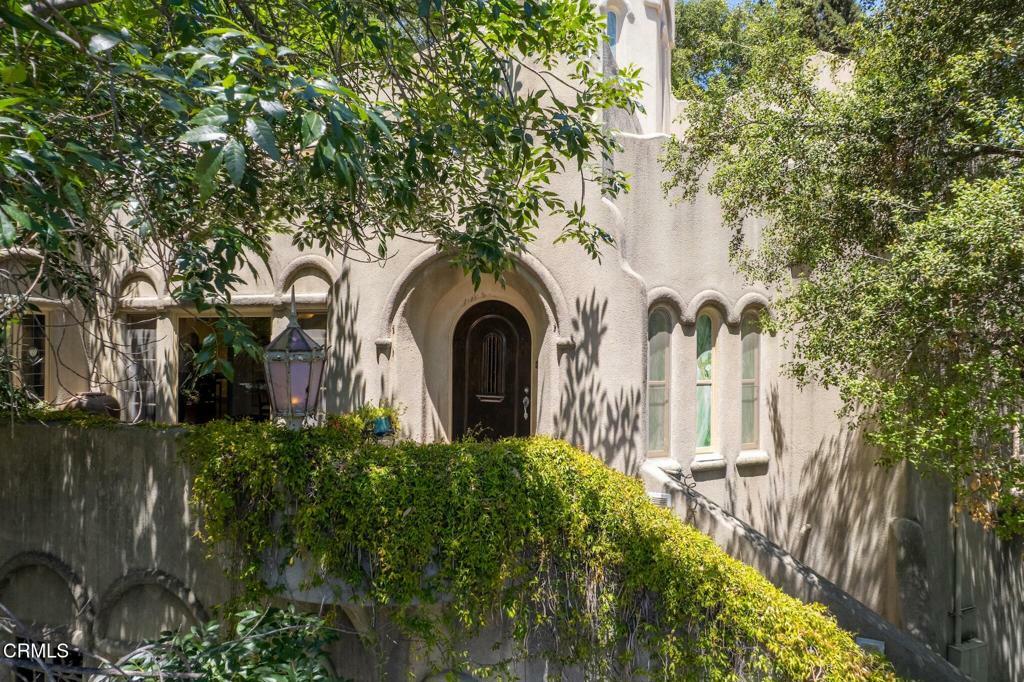 Property Photo:  2707 Hermosita Drive  CA 91208 