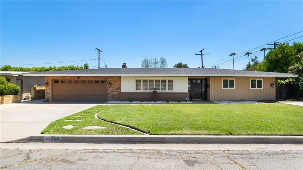 Property Photo: 763 Val Mar Drive CA 92404