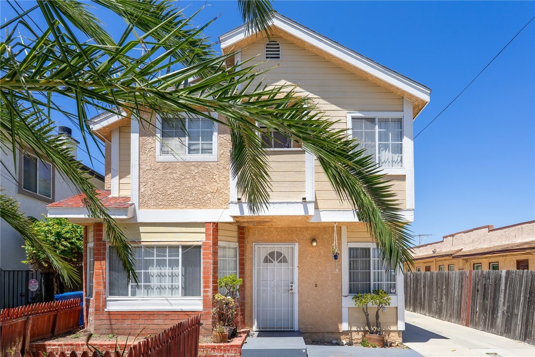 Property Photo: 962 W Oliver Street 1 CA 90731