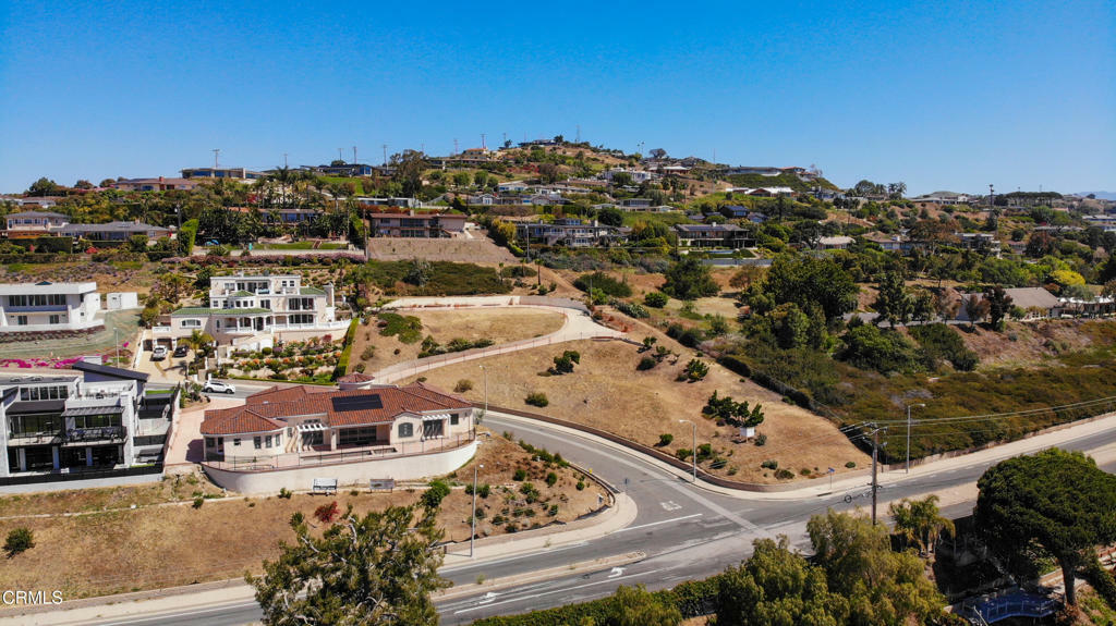 Property Photo: 6185 Cobblestone Drive CA 93003