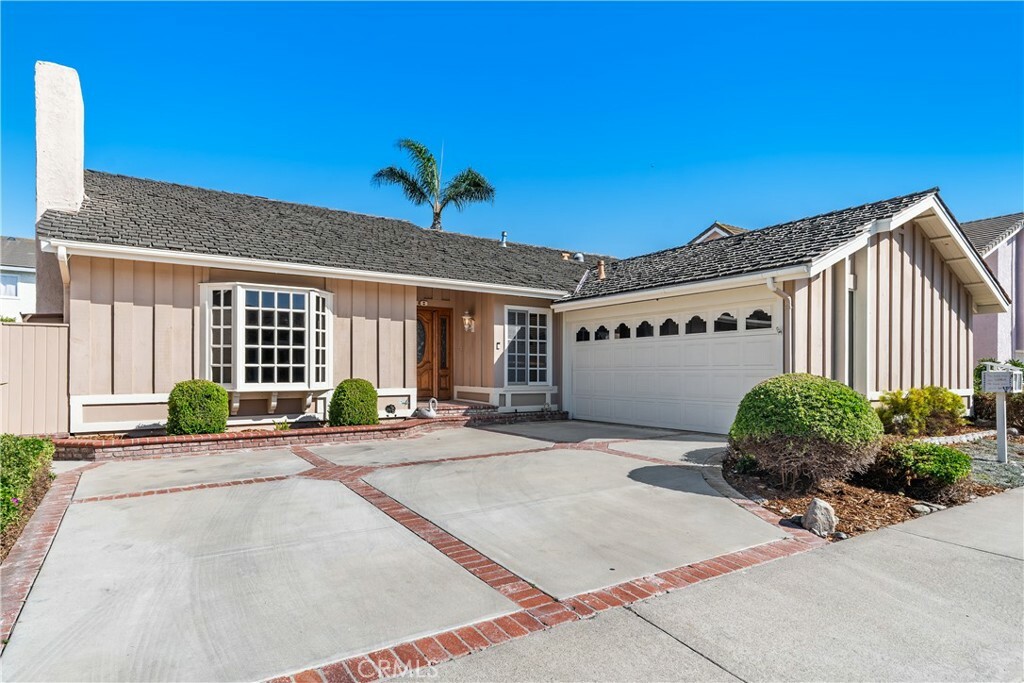 Property Photo: 18 Blazing Star CA 92604