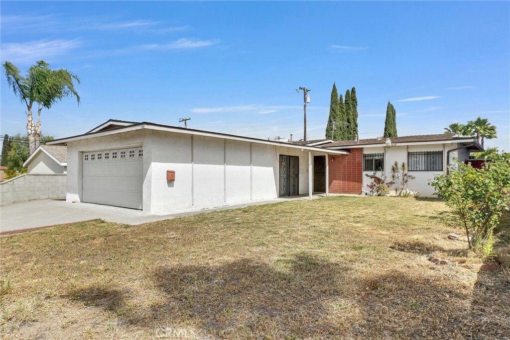 Property Photo: 18609 Del Bonita Street CA 91748