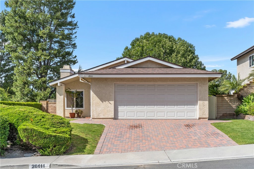 Property Photo: 28411 La Noche CA 92692