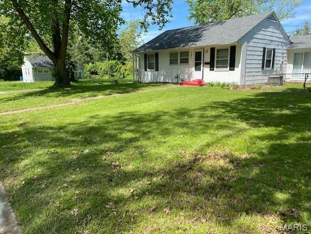 Property Photo: 261 Cameron Road MO 63137