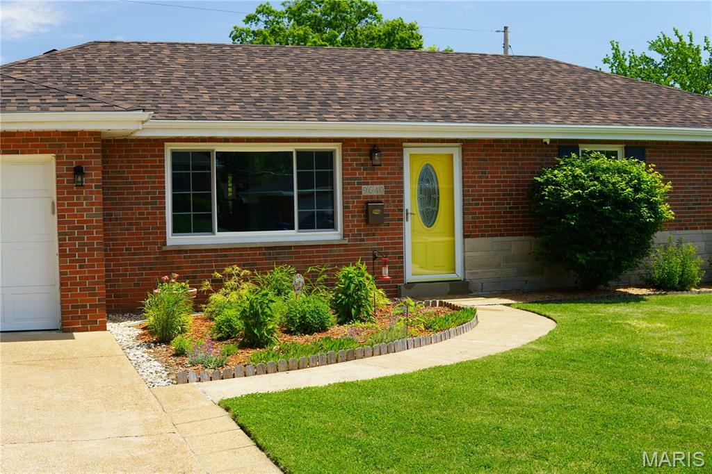 Property Photo: 9640 Howerton Drive MO 63123