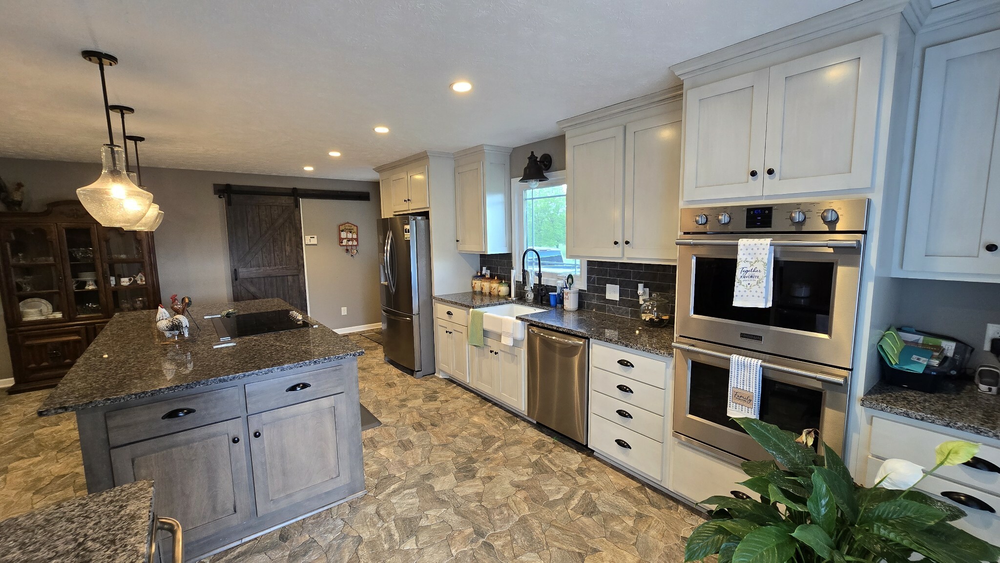 Property Photo: 430 Gant Rd TN 37160