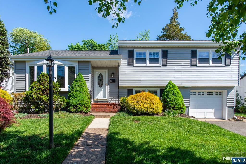 Property Photo: 27 Elmbrook Place NJ 07003