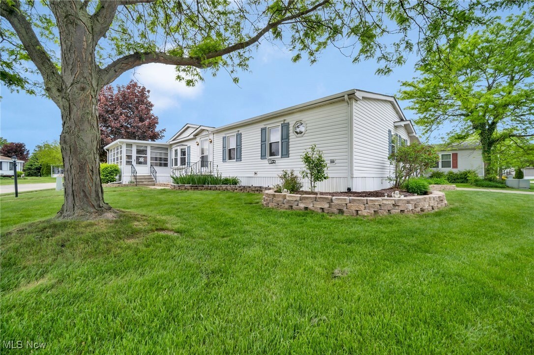Property Photo: 44 Periwinkle Drive OH 44138