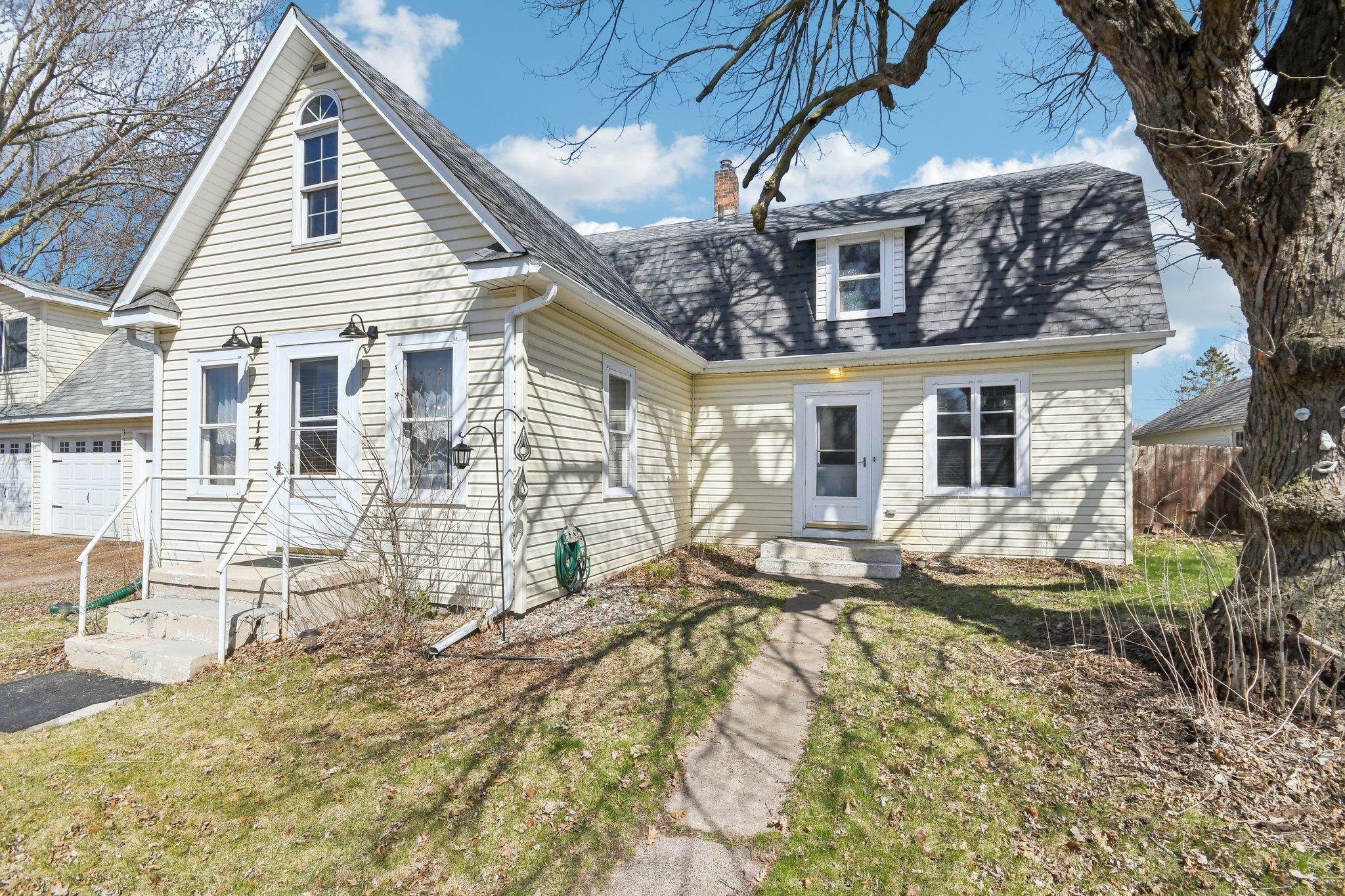 Property Photo: 414 Wisconsin Avenue WI 54824