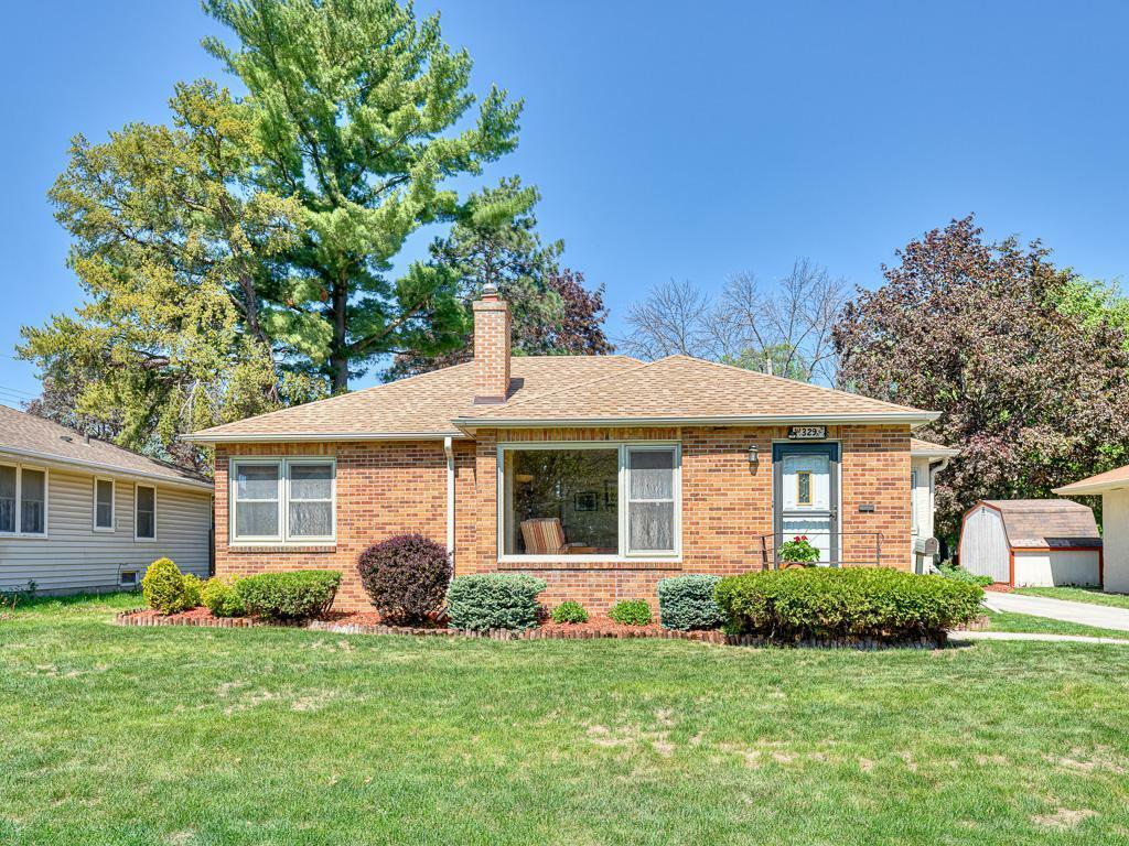 Property Photo: 329 Park Lane MN 55075