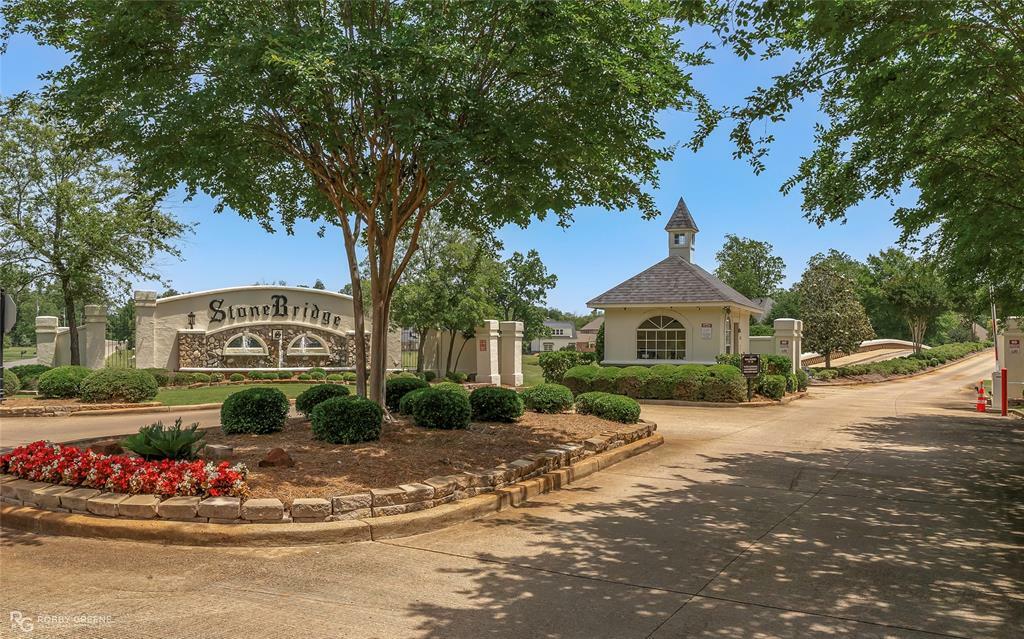 Property Photo: 56 Emory Court LA 71111