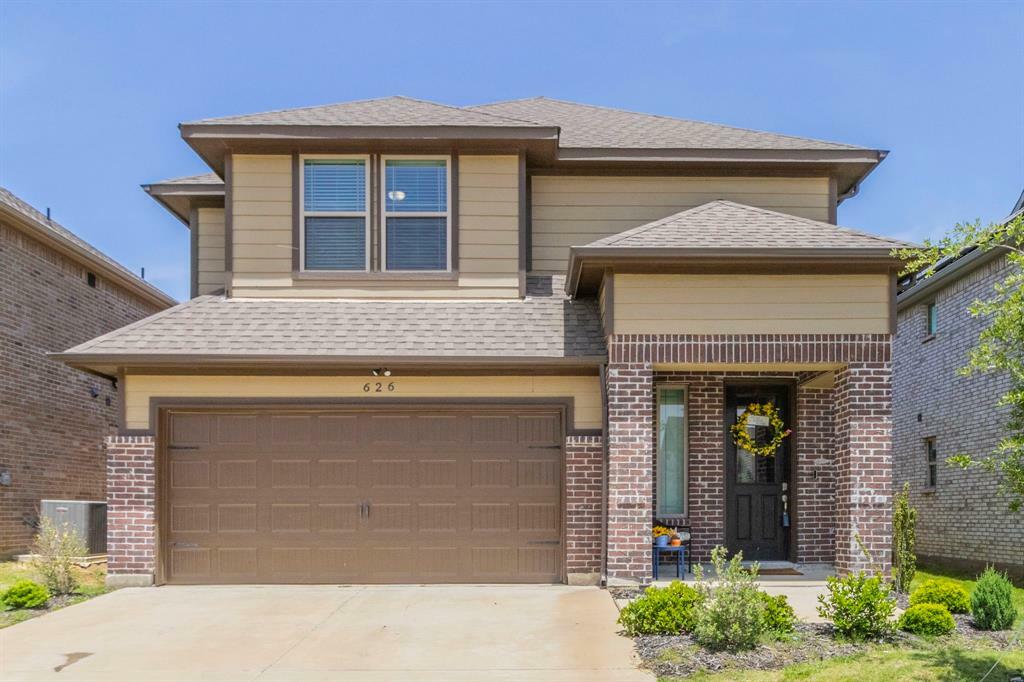 Property Photo: 626 Ruthye Lane TX 76258