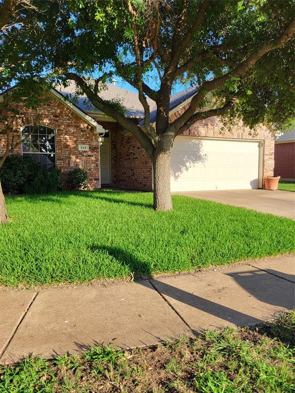 Property Photo: 524 Paddle Drive TX 76036